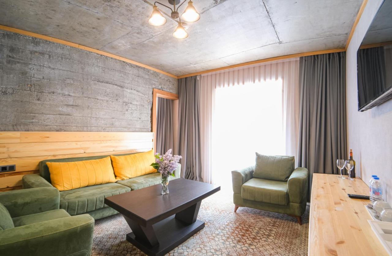 Hotel Posta Mestia Extérieur photo